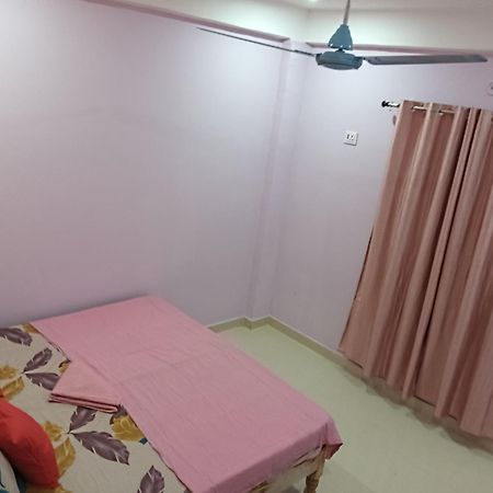 Kedar Guest House Ayodhya エクステリア 写真