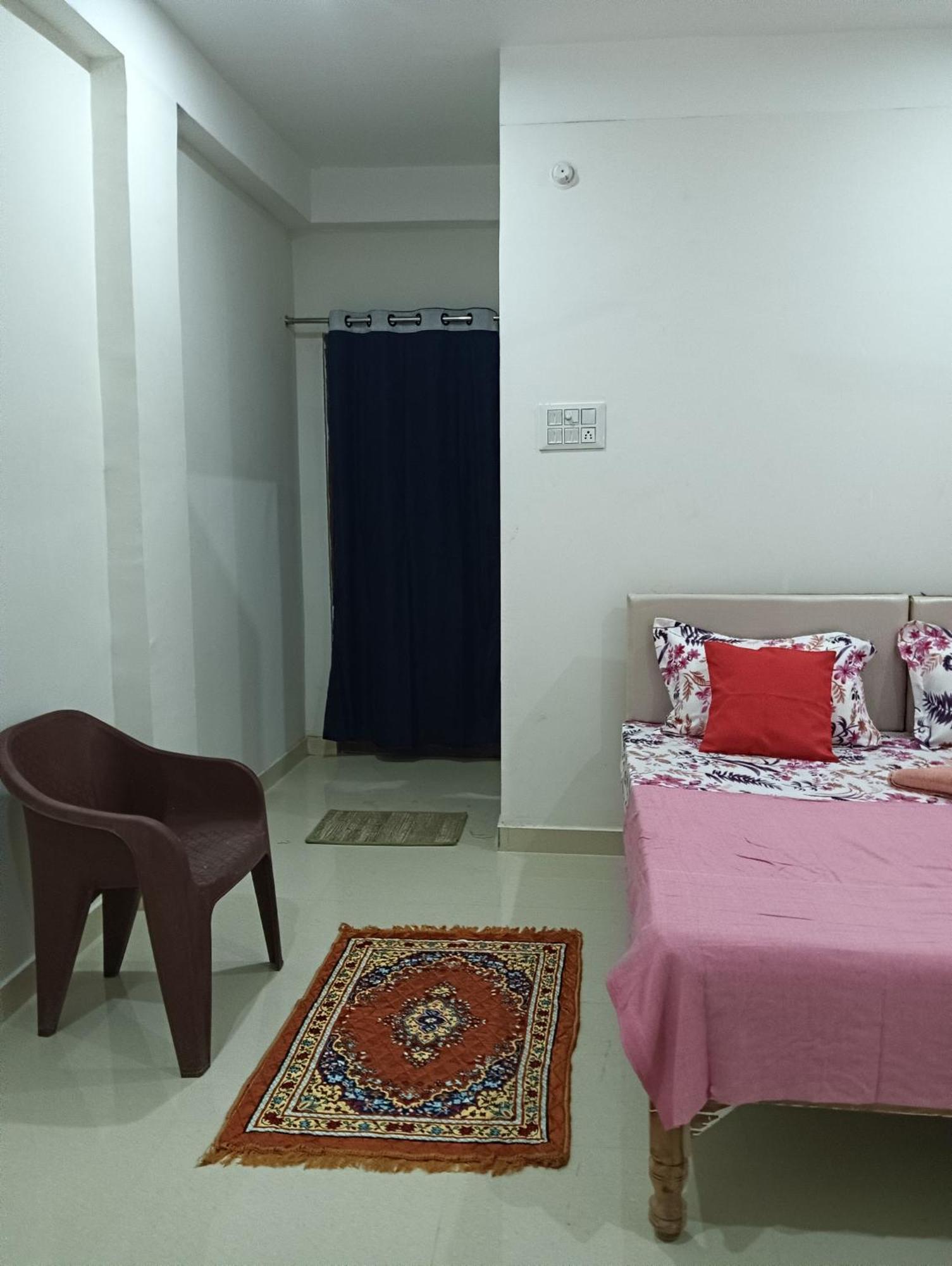 Kedar Guest House Ayodhya エクステリア 写真