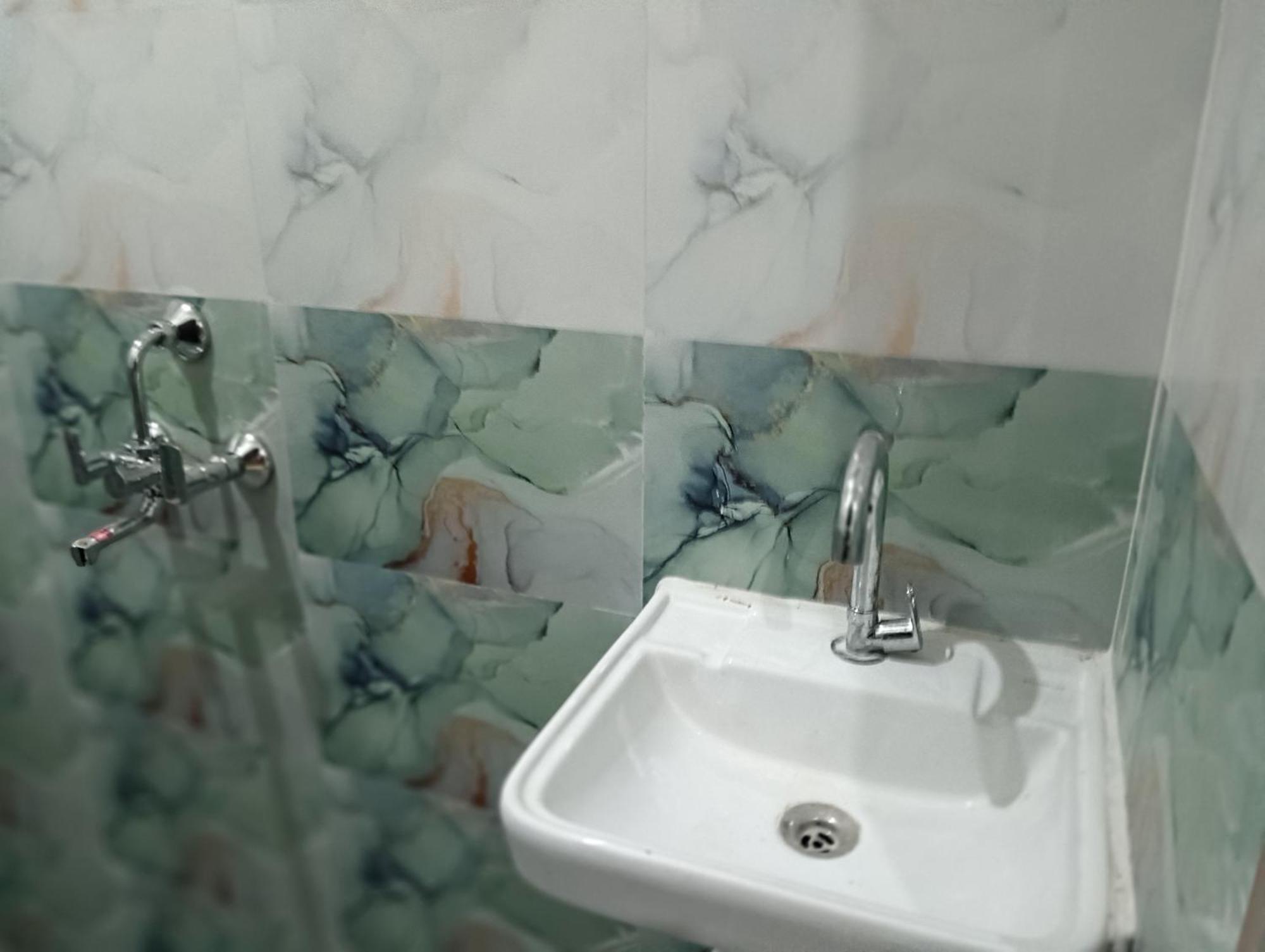 Kedar Guest House Ayodhya エクステリア 写真