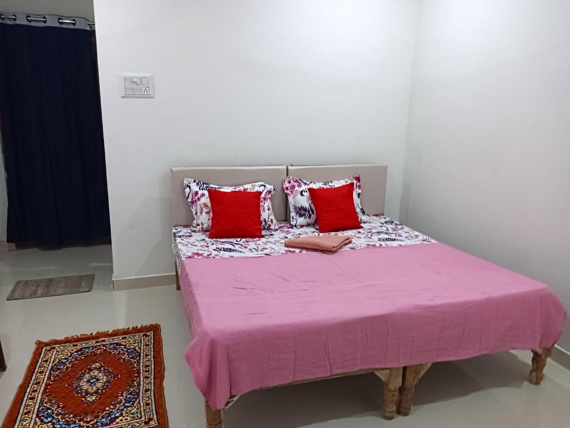 Kedar Guest House Ayodhya エクステリア 写真