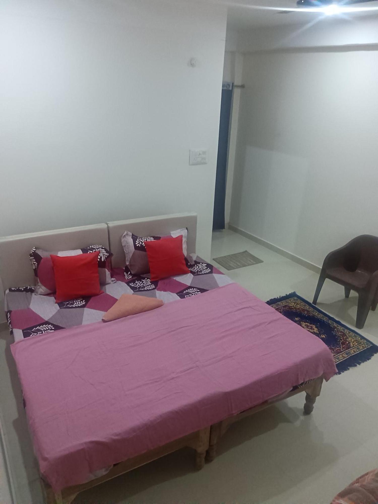 Kedar Guest House Ayodhya エクステリア 写真